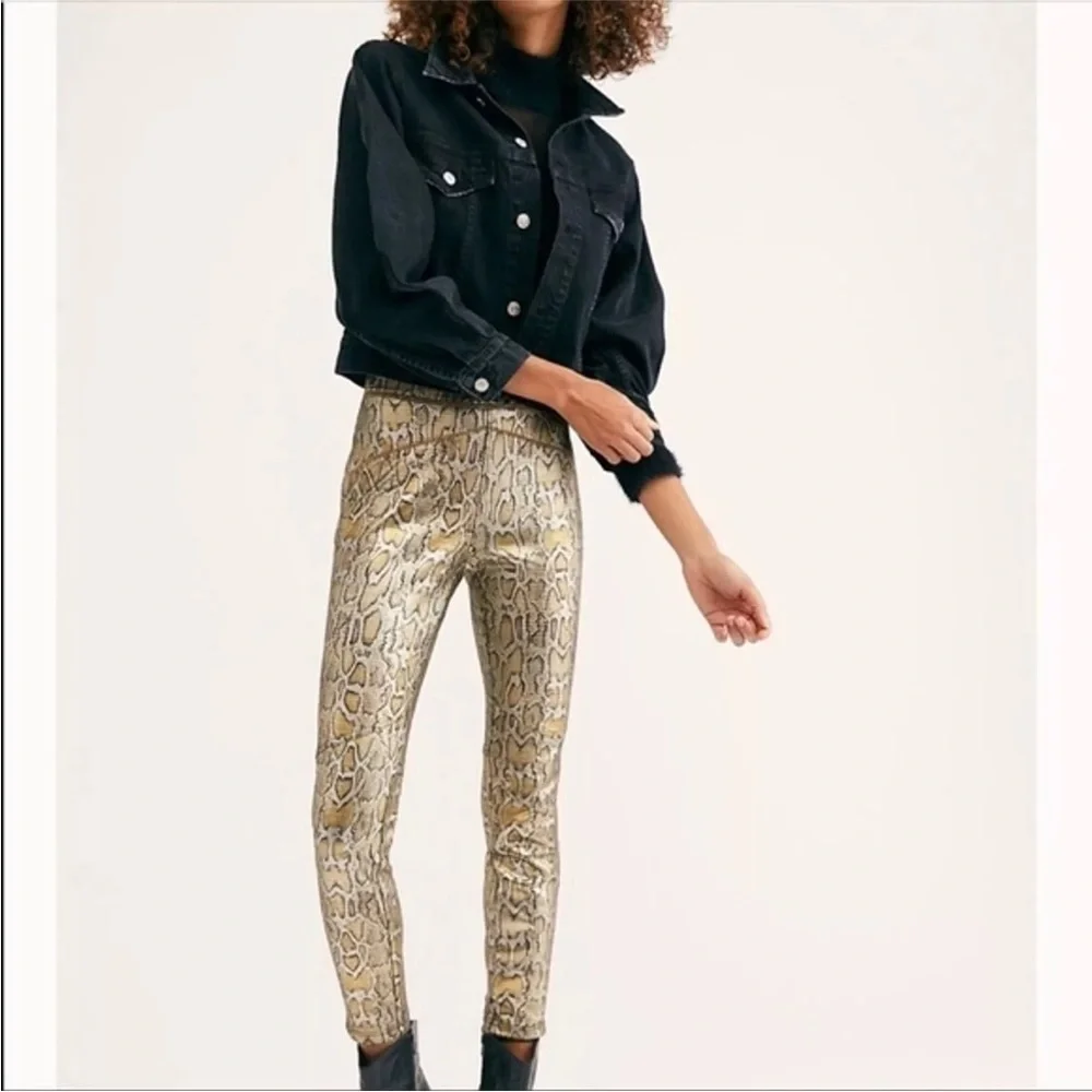 Free People | NWT Rio Vegan Metallic Gold Python Snakeskin Pull On Leggings M